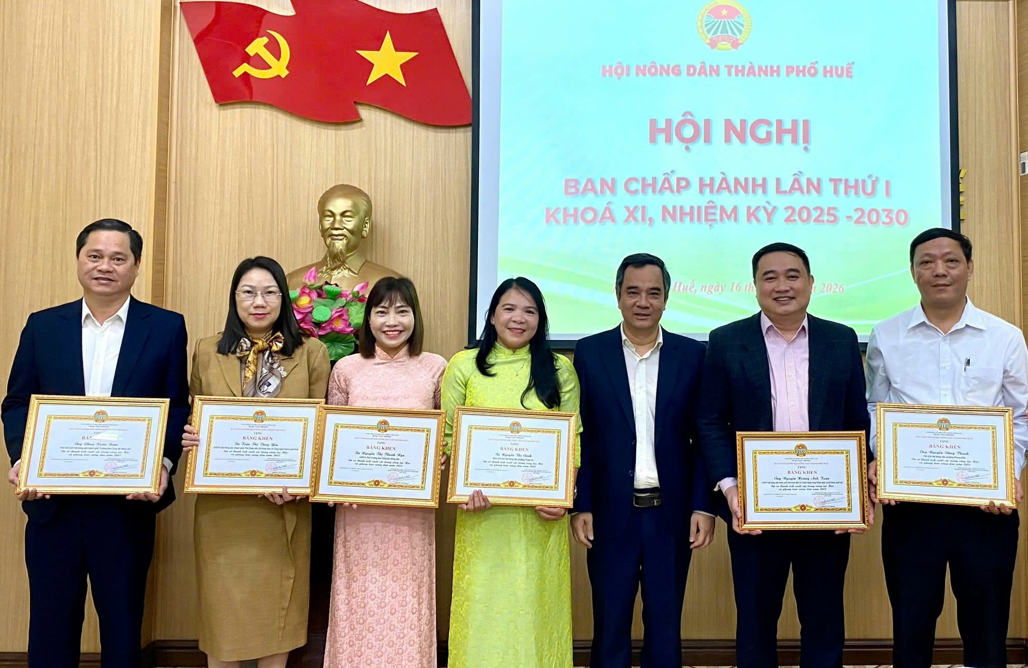 Tạo tiền đề thực hiện thắng lợi các mục tiêu trong giai đoạn mới