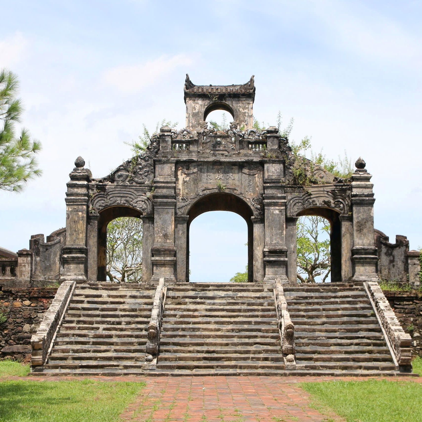 Trả lại diện mạo xưa cho Văn Miếu