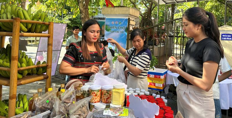 Đưa nông sản địa phương đến gần người tiêu dùng