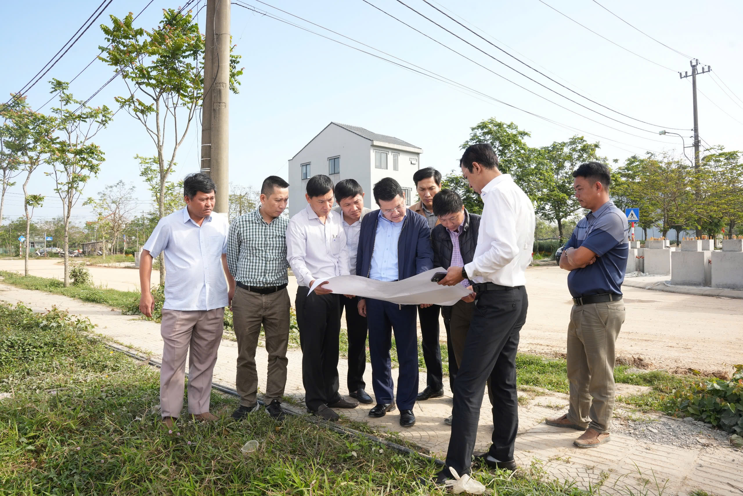 Đẩy nhanh tiến độ các dự án đang triển khai trên địa bàn