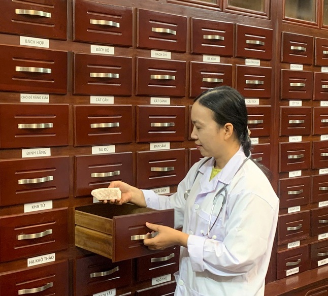 Lần đầu tiên ban hành phác đồ kết hợp y học cổ truyền và hiện đại cho 16 bệnh phổ biến