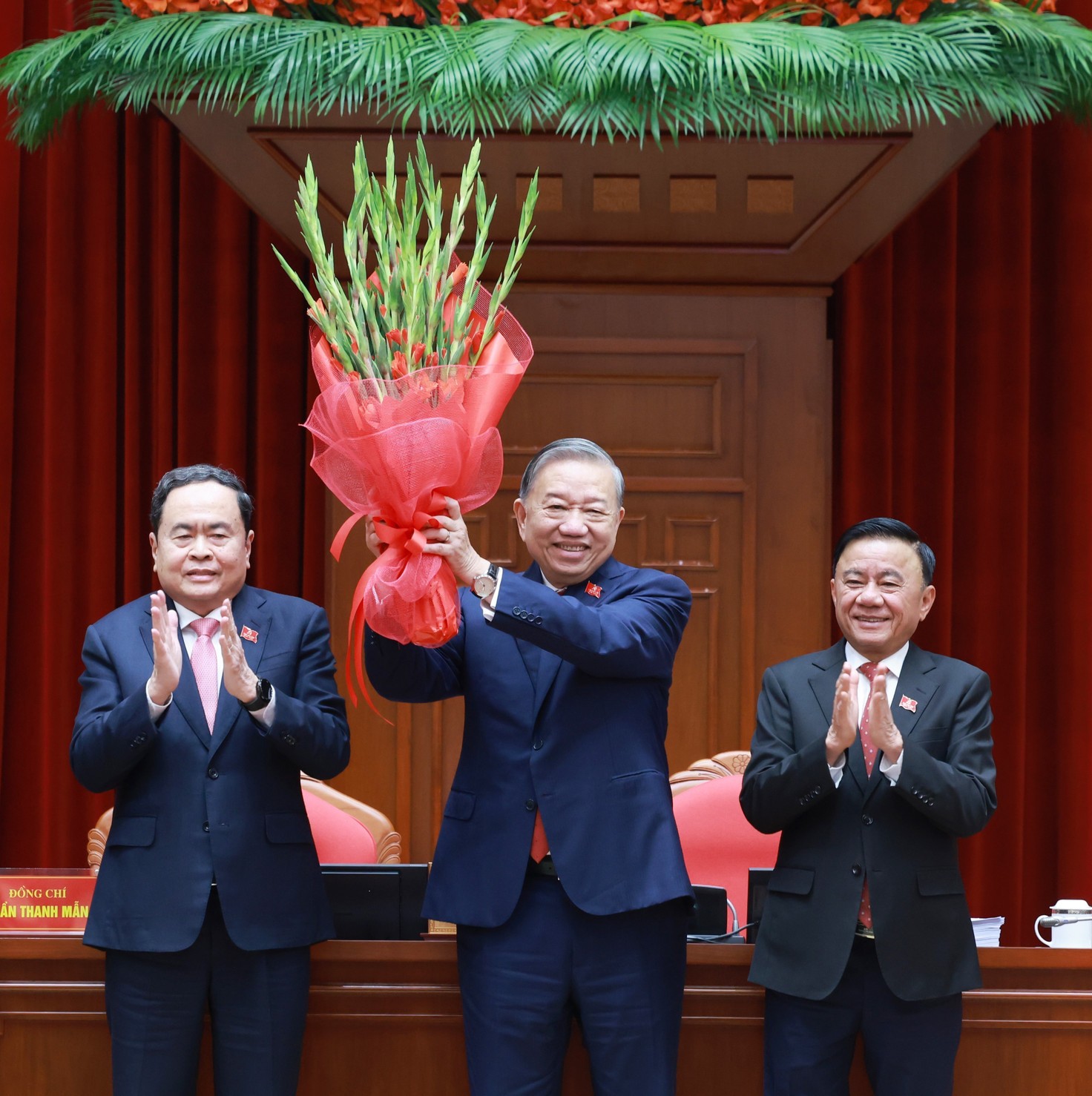 Đồng chí Tô Lâm giữ chức Tổng Bí thư Ban Chấp hành Trung ương Đảng khóa XIV