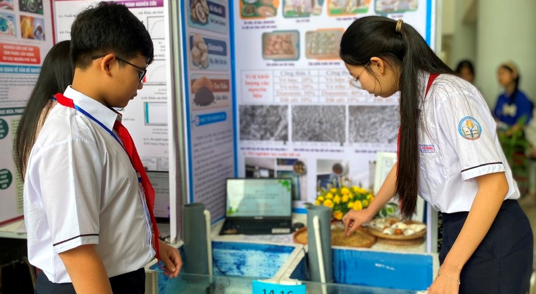 Gần 200 đề tài tham gia Cuộc thi Khoa học - Kỹ thuật học sinh trung học cấp thành phố