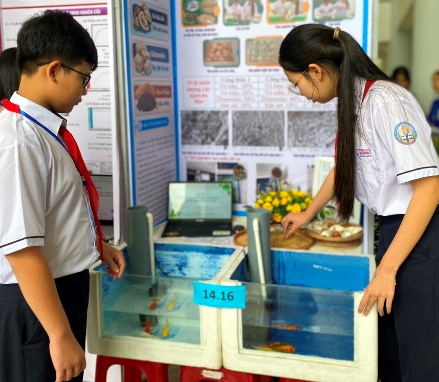 Gần 200 đề tài tham gia Cuộc thi Khoa học - Kỹ thuật học sinh trung học cấp thành phố