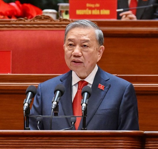 Tiến lên Toàn thắng ắt về ta