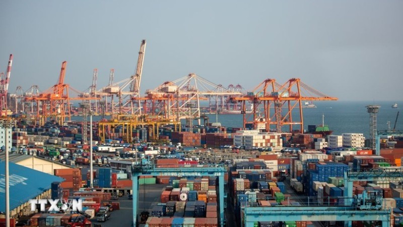 Tổng thống Mỹ Donald Trump tăng thuế lên 25 đối với một số hàng hóa của Hàn Quốc