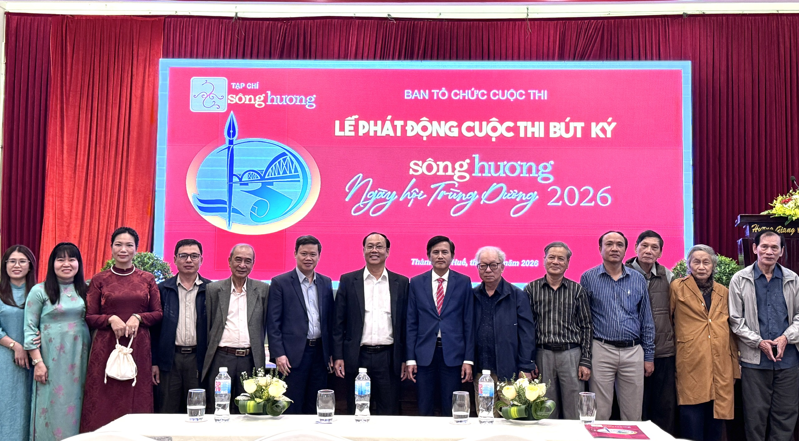 Phát động cuộc thi bút ký “Sông Hương - ngày hội trùng dương”