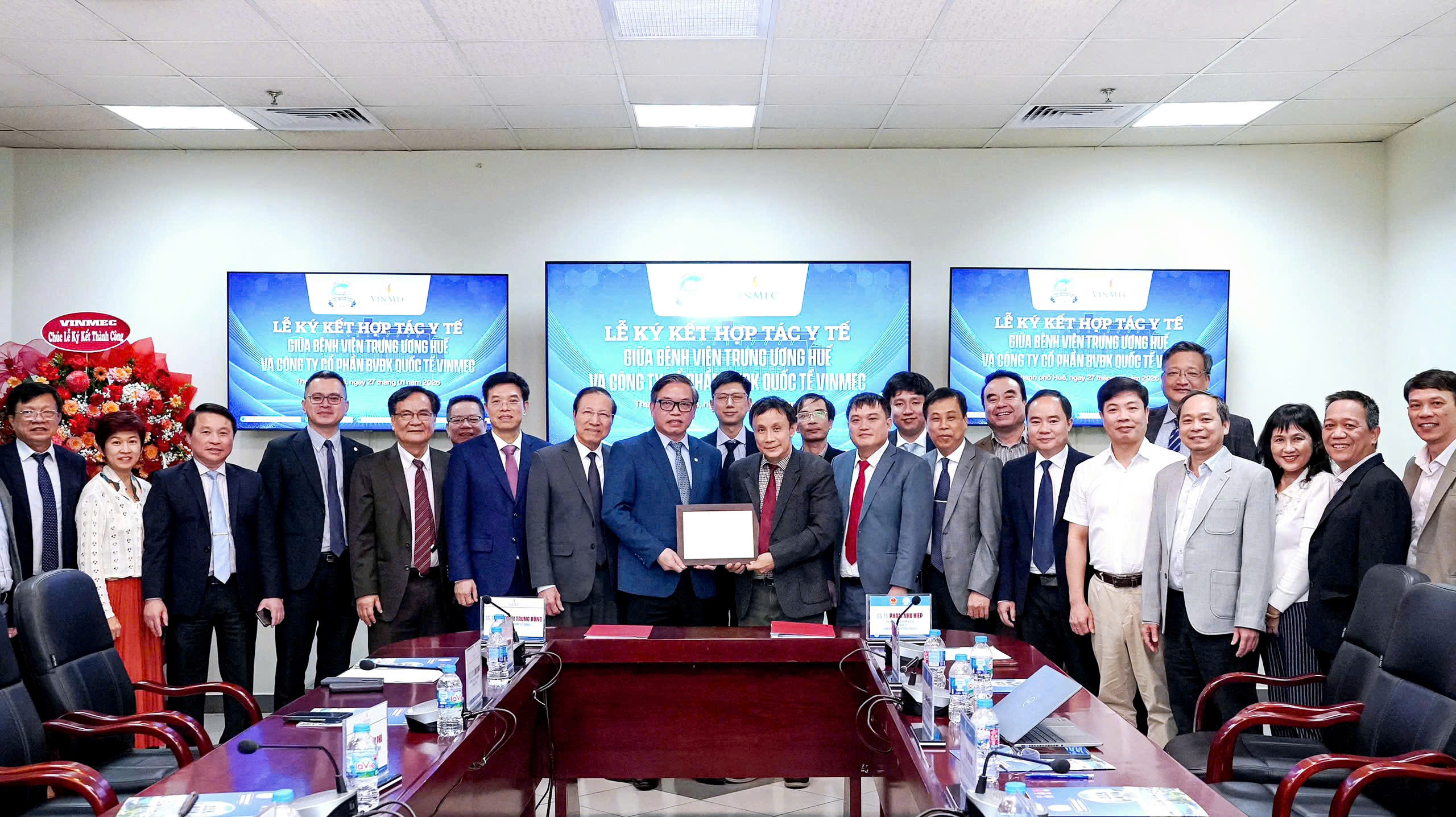 Bệnh viện Trung ương Huế hỗ trợ chuyển giao chuyên môn và hợp tác y tế với các đơn vị