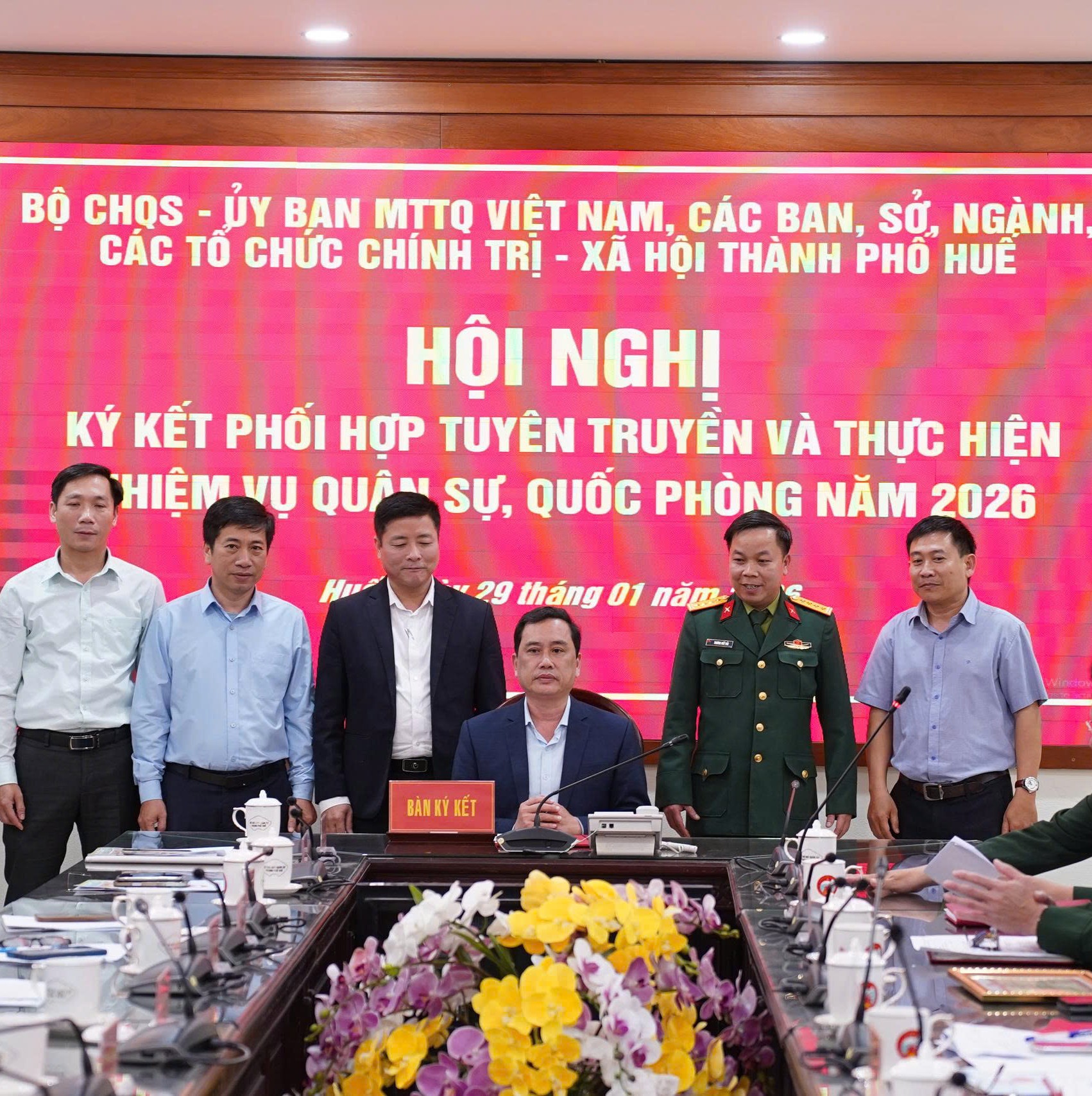 Ký kết phối hợp tuyên truyền nhiệm vụ quân sự, quốc phòng