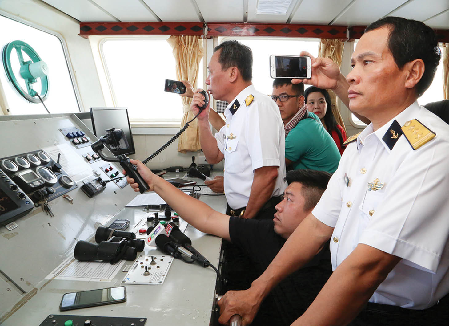 Tết ấm giữa biển trời Tổ quốc