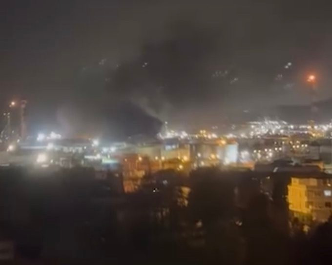 Thổ Nhĩ Kỳ Nổ và hỏa hoạn tại nhà máy lọc dầu lớn nhất