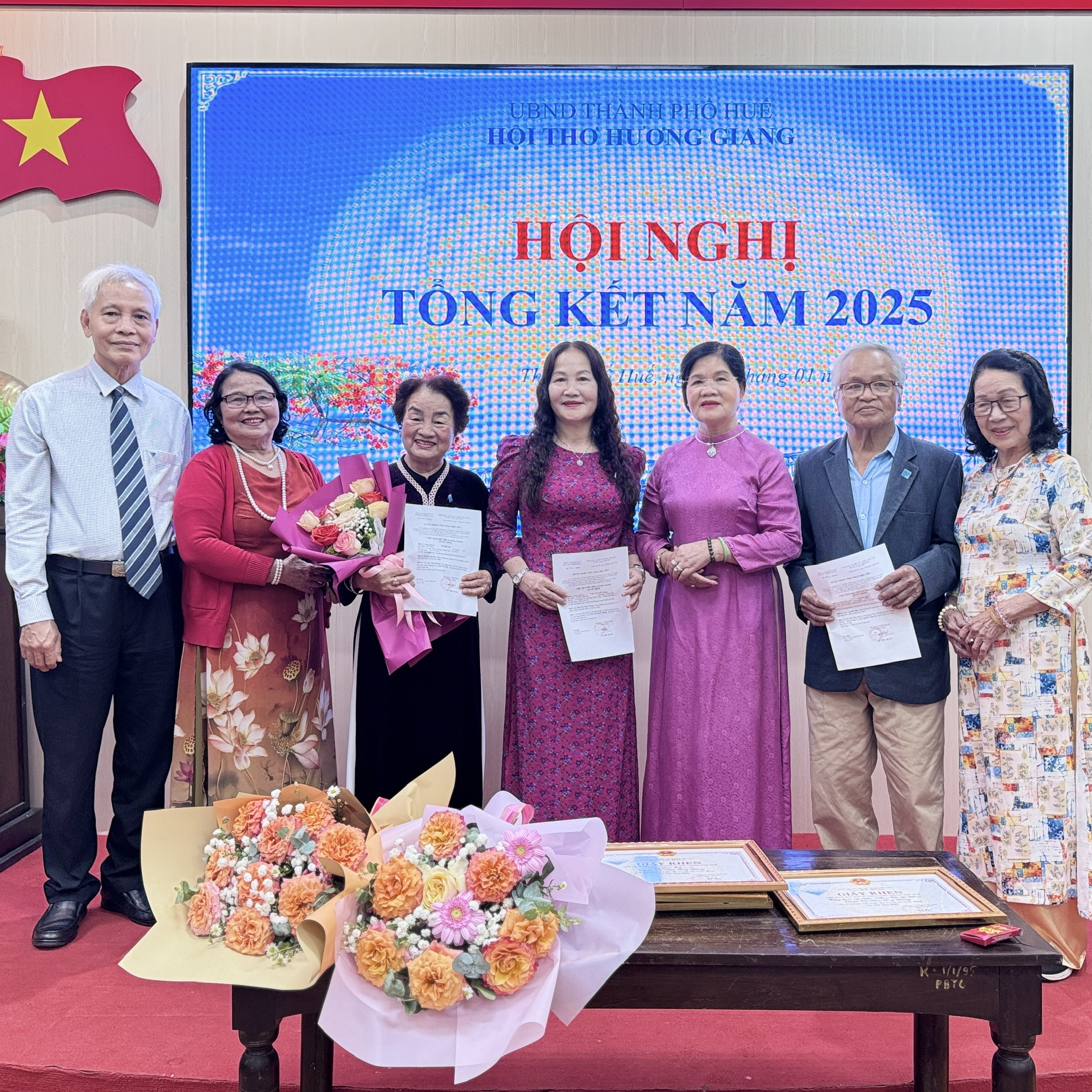Hội thơ Hương Giang tiếp tục đồng hành cùng đời sống văn hóa Huế