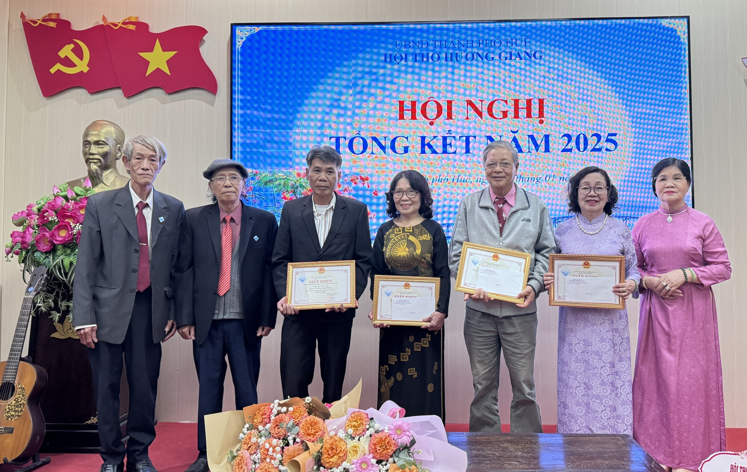 Hội thơ Hương Giang tiếp tục đồng hành cùng đời sống văn hóa Huế