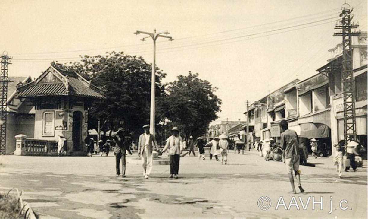 Tự hào Chi bộ Nhà đèn Huế