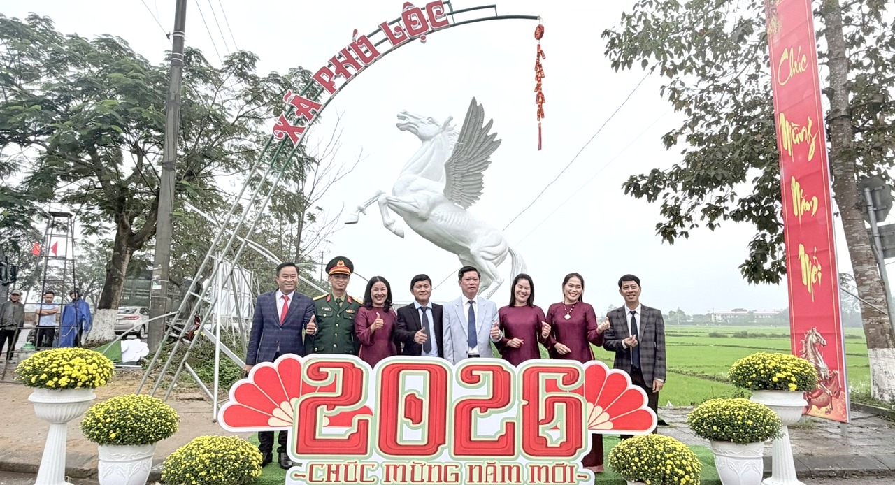 Phú Lộc ra mắt linh vật Xuân 2026 - “Linh Mã Bạch Vân”