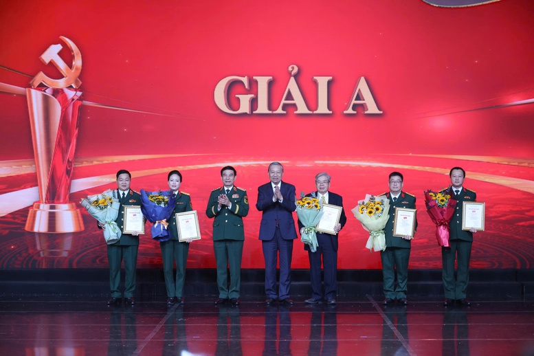 Tổng Bí thư Tô Lâm dự tổng kết, trao giải cuộc thi Vững bước dưới cờ Đảng