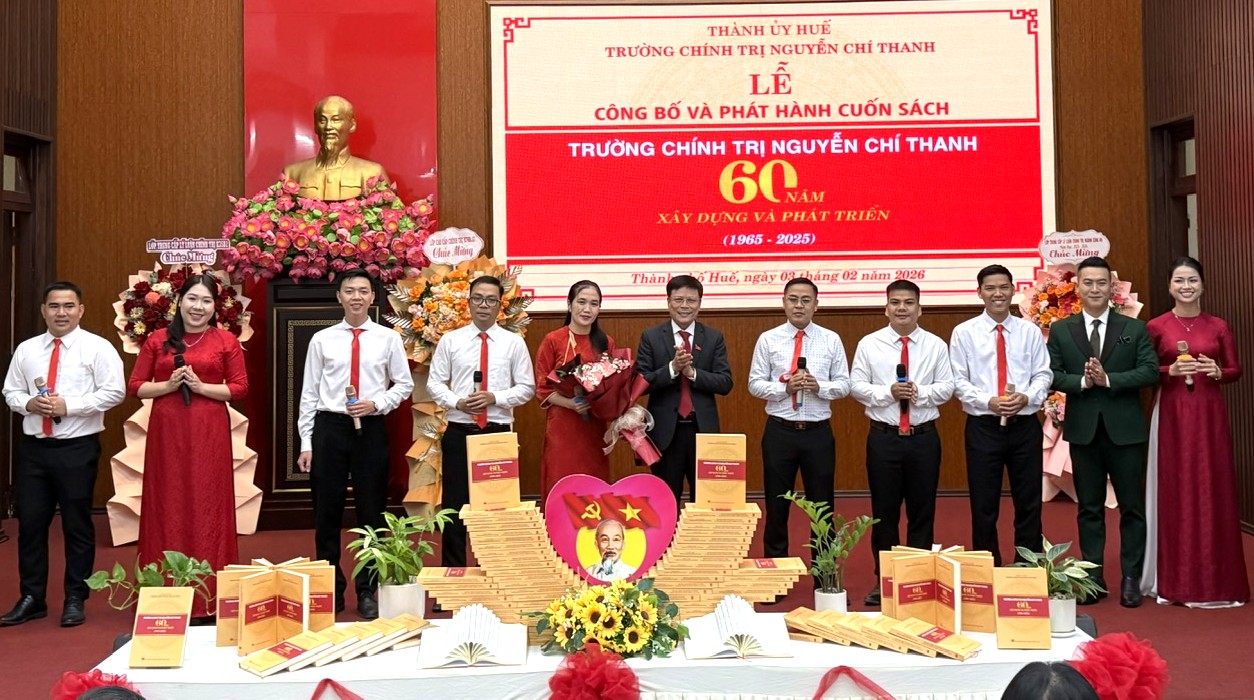 Ra mắt cuốn sách “Trường Chính trị Nguyễn Chí Thanh - 60 năm xây dựng và phát triển”
