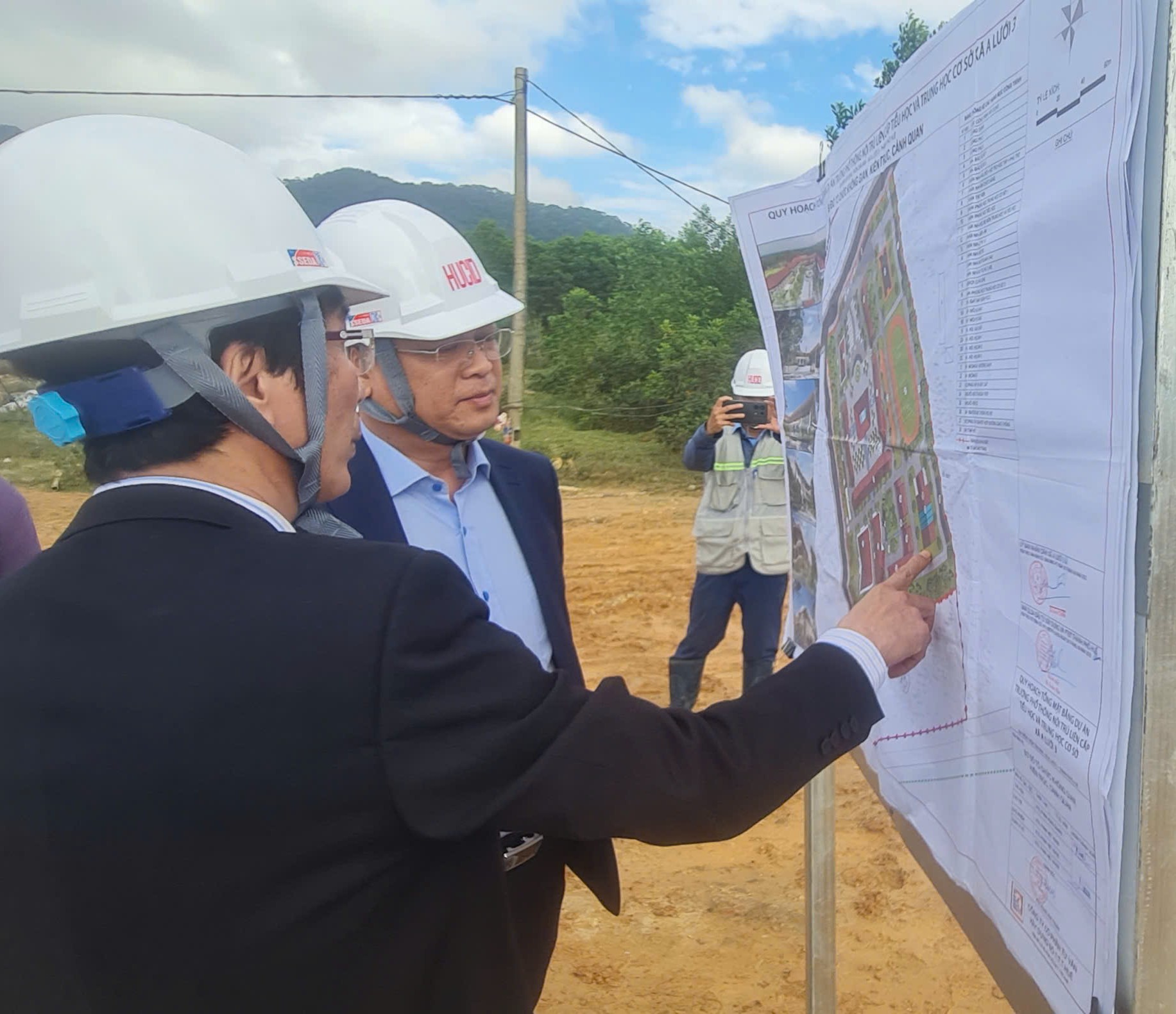 Đảm bảo tiến độ công trình trường học các xã biên giới A Lưới