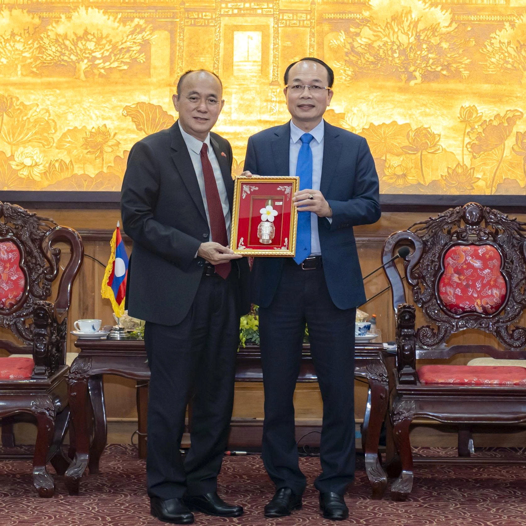 Lãnh đạo thành phố Huế tiếp đoàn công tác tỉnh Champasak chúc Tết cổ truyền