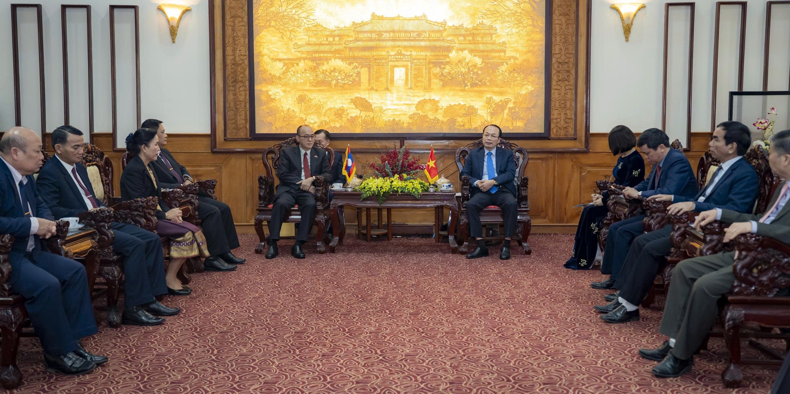 Lãnh đạo thành phố Huế tiếp đoàn công tác tỉnh Champasak chúc Tết cổ truyền