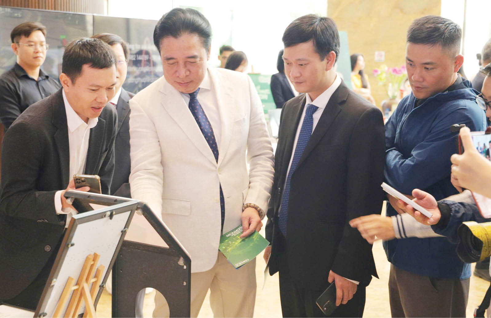 Từ khoa học công nghệ đến chuẩn điều hành mới