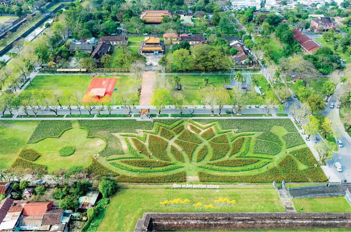 Rực rỡ sắc xuân