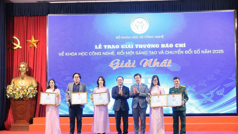 Vinh danh tác giả, tác phẩm đoạt Giải thưởng báo chí về Khoa học công nghệ