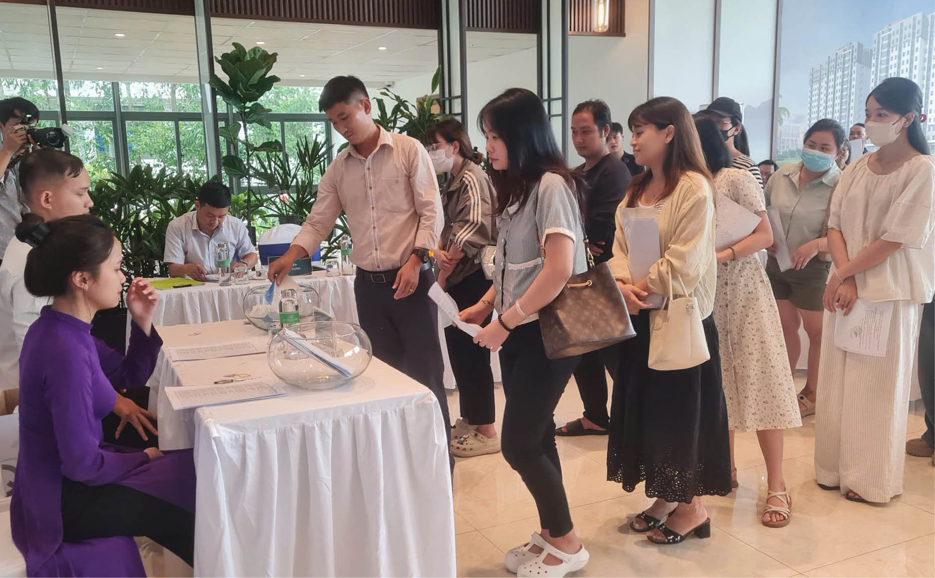 Không dễ mua… nhà ở xã hội - Bài 1 Nguồn cung hạn chế, thủ tục rườm rà