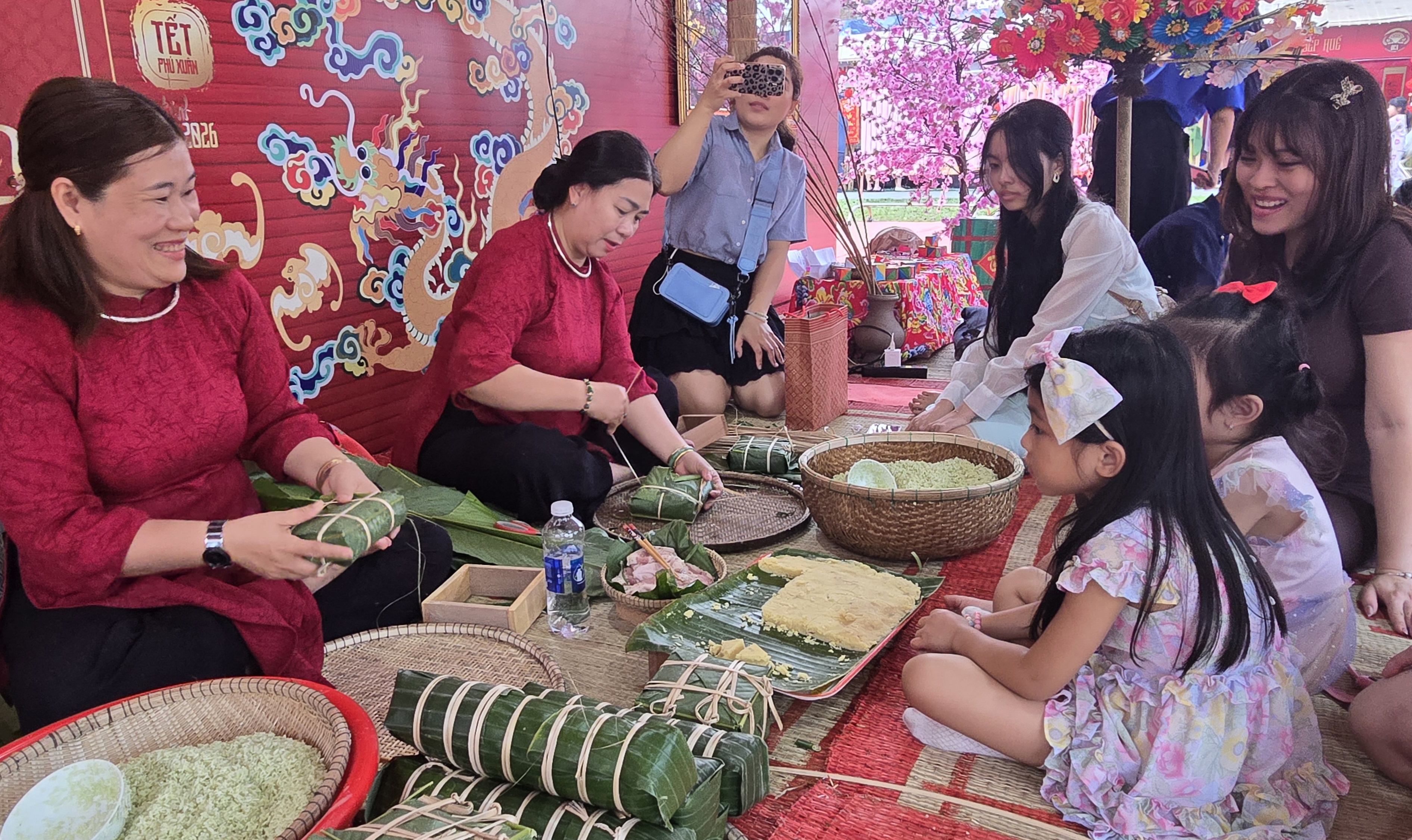 Phú Xuân khai hội “Sắc vị Kinh kỳ”