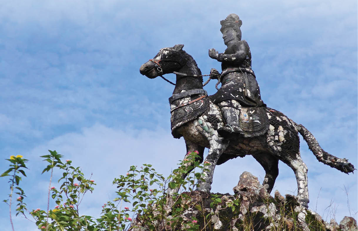 Bóng ngựa chiến bên hiên mùa