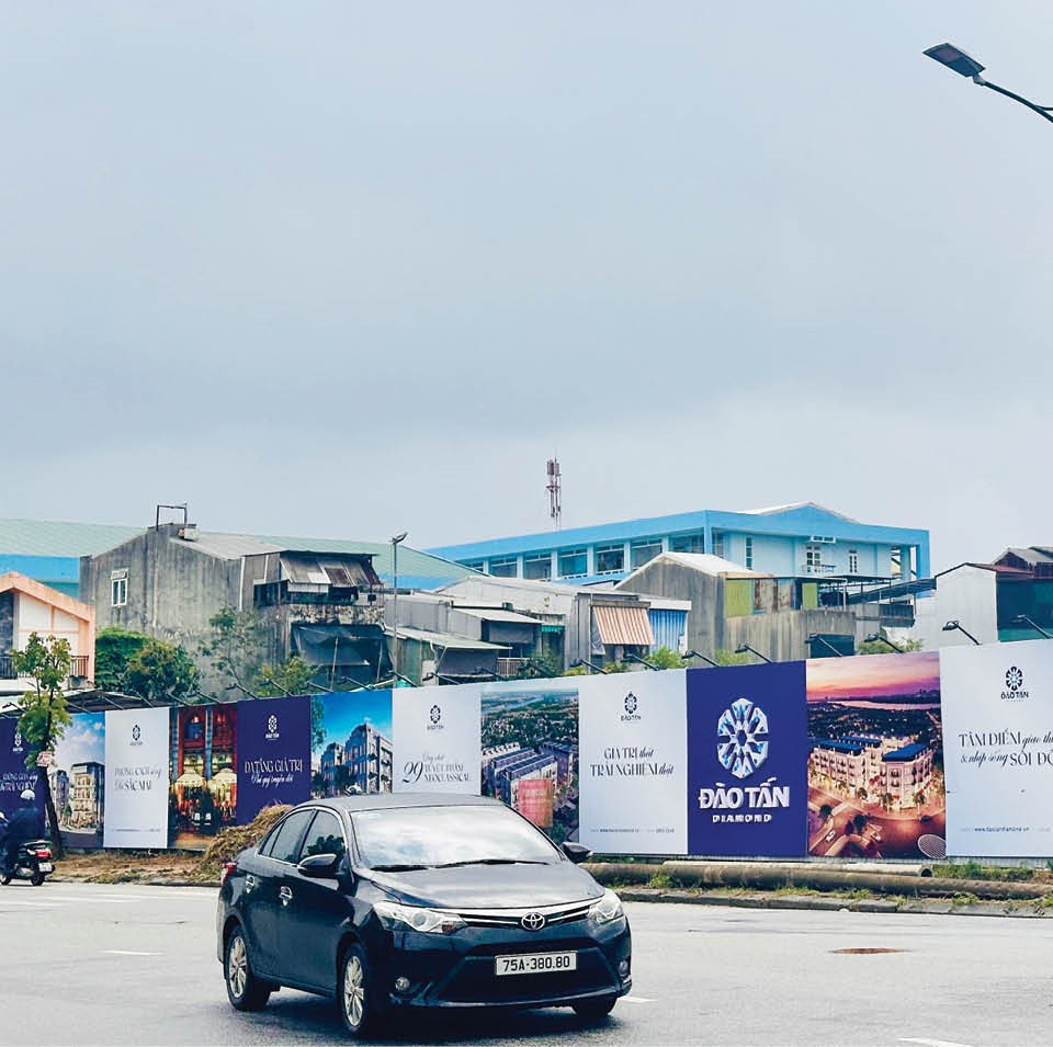 Nắng phía lưng đồi