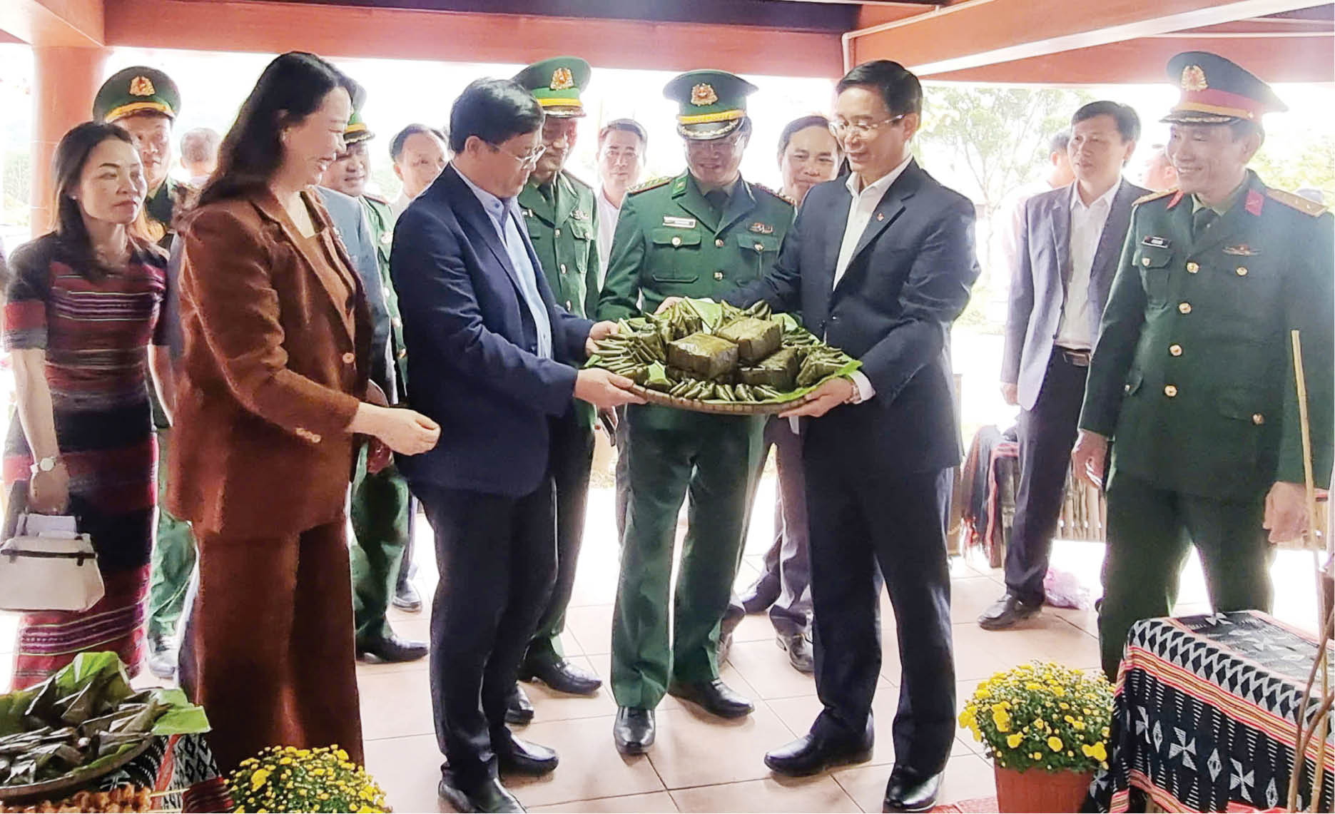 Tết ấm trên bản làng biên giới