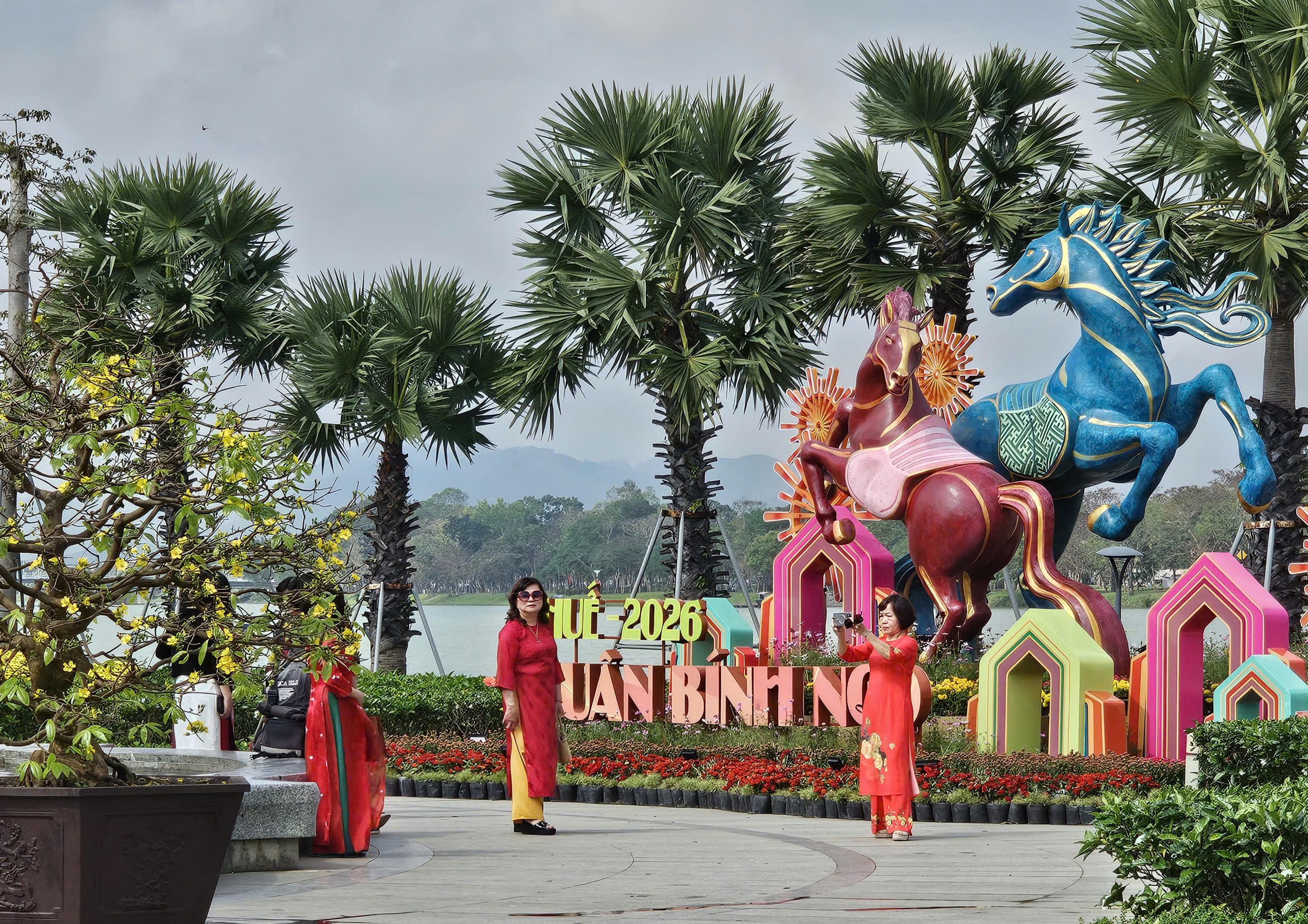 Khai mạc Hội Hoa Xuân Bính Ngọ 2026