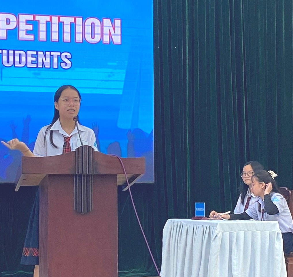 Hơn 300 học sinh THCS tham gia cuộc thi tranh biện tiếng Anh cấp thành phố