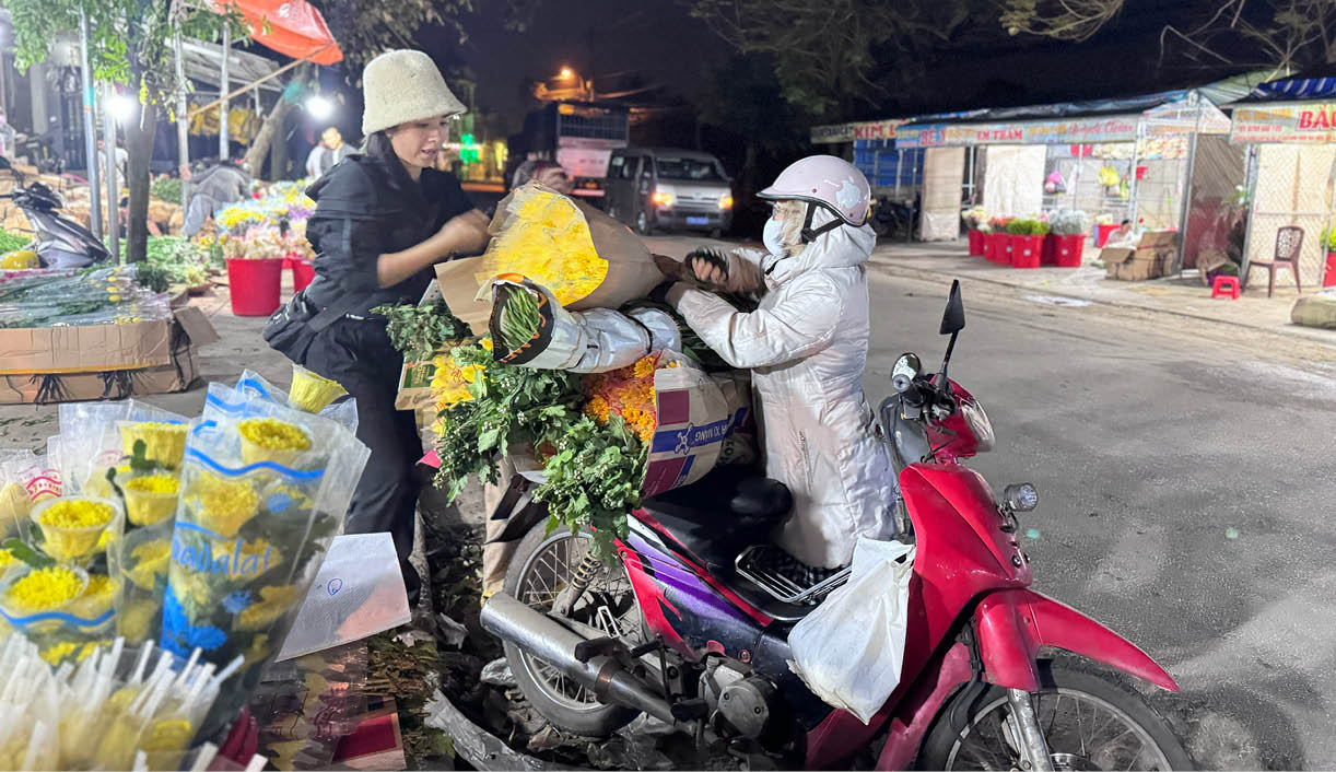 Rộn ràng chợ hoa ngày Tết