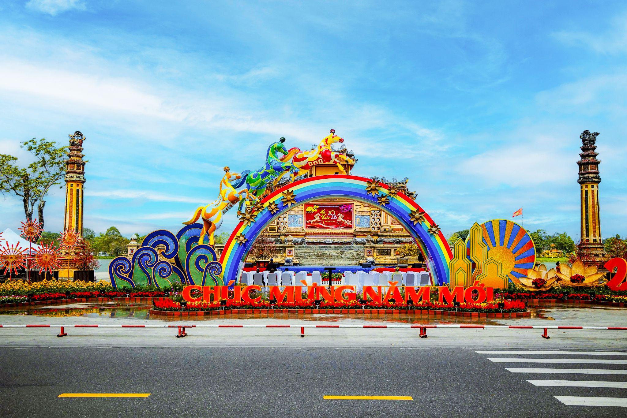 Hội Xuân Huế 2026 Khi bản sắc Cố đô hòa vào nhịp điệu sáng tạo đương đại