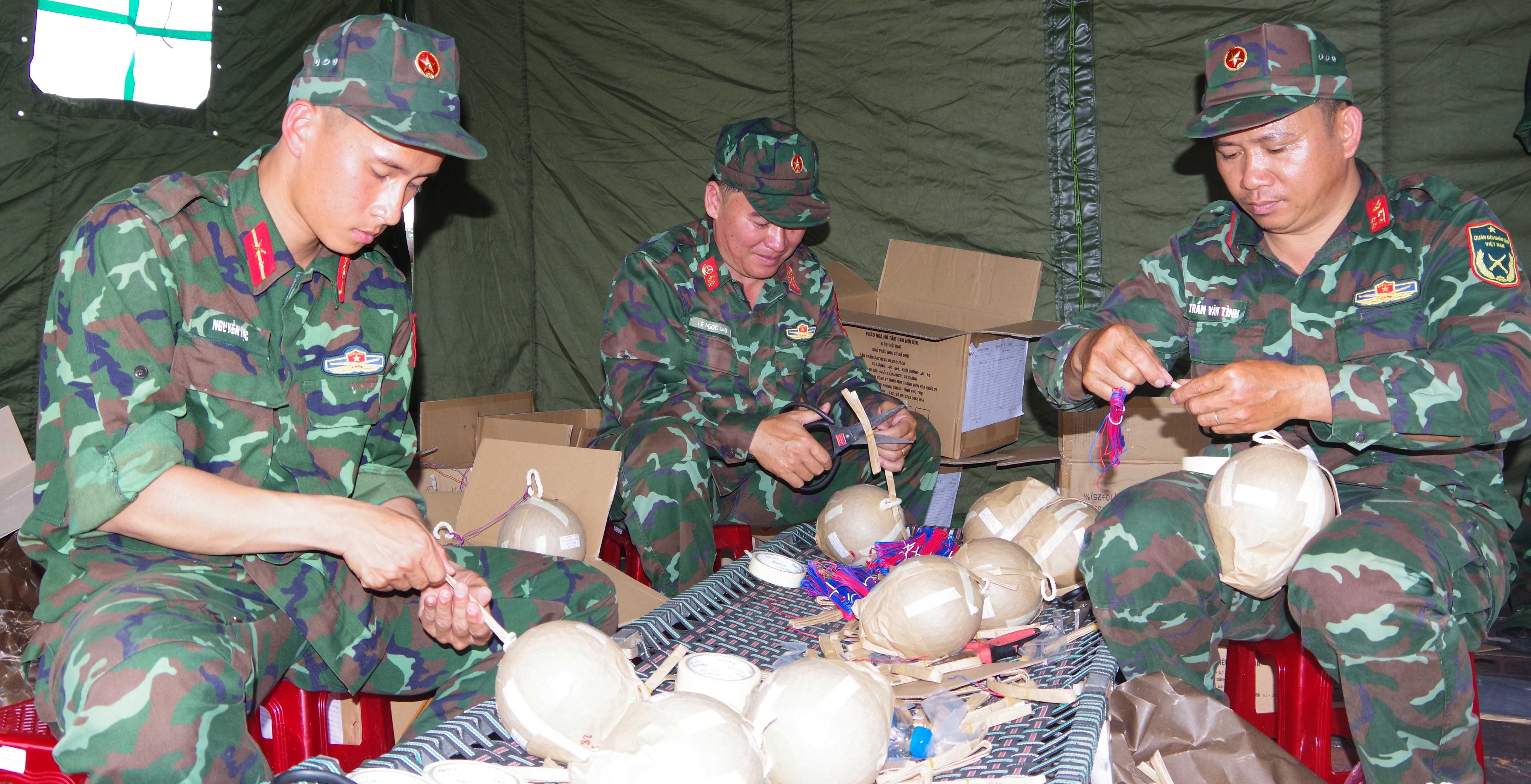 Trận địa pháo hoa đã sẵn sàng cho thời khắc Giao thừa