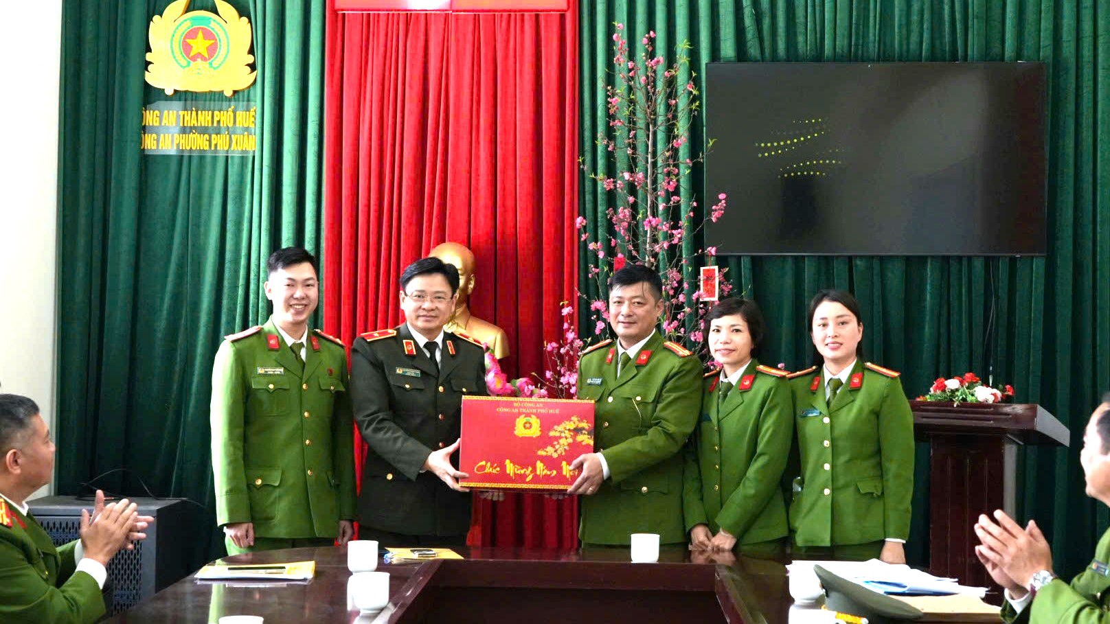 Lãnh đạo Công an TP Huế kiểm tra công tác đảm bảo an ninh trước Giao thừa