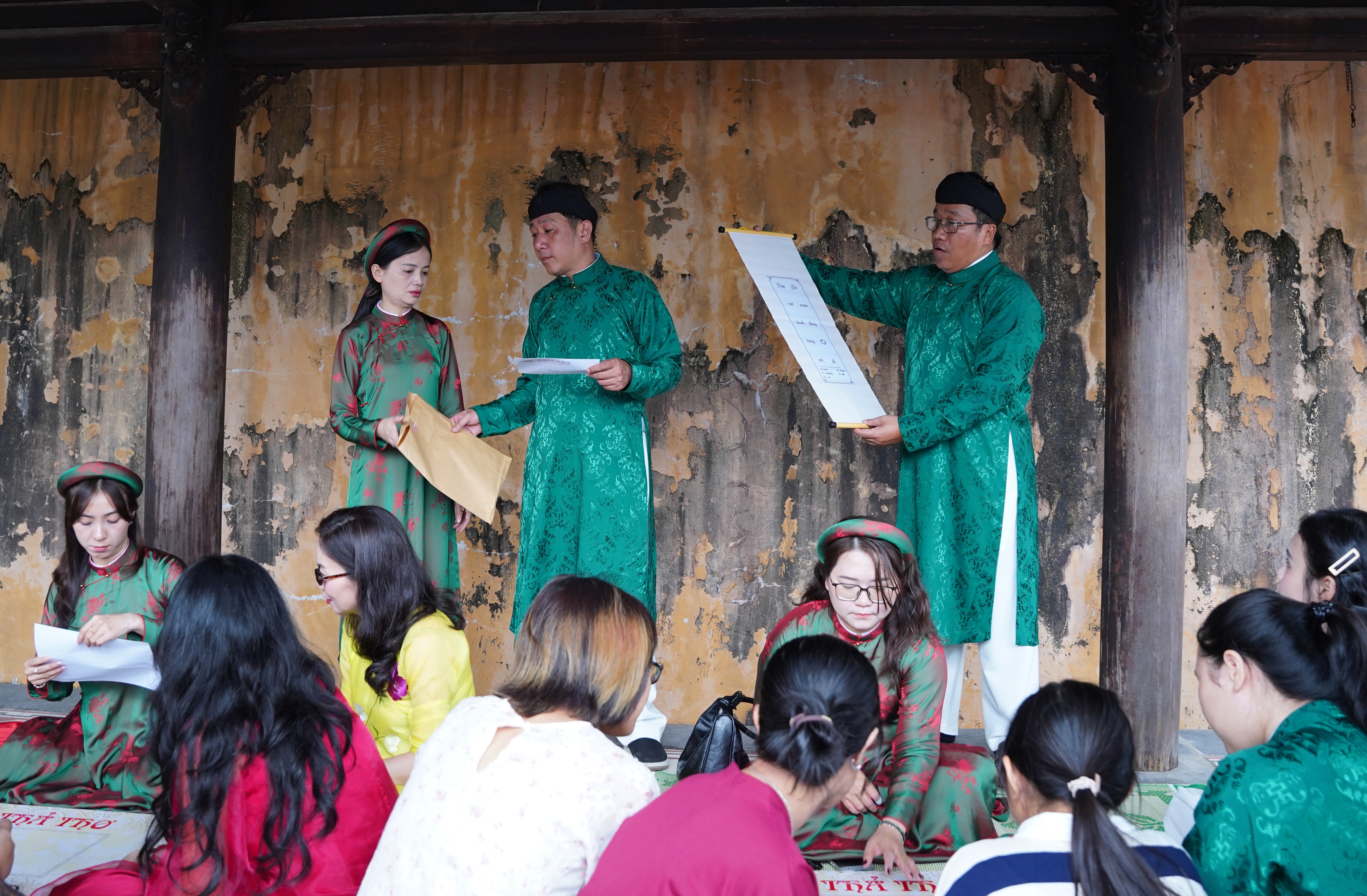 Thả thơ - nơi thi tài kiến thức thơ văn cổ