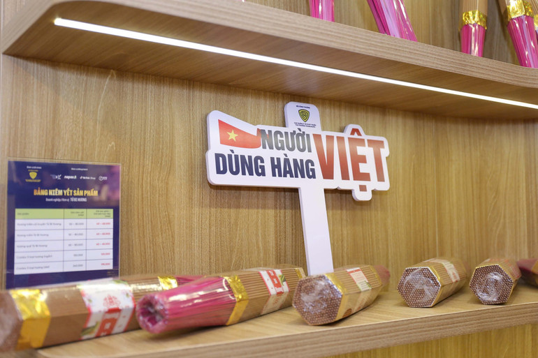 Thị trường trong nước - “bệ đỡ” để hàng Việt bứt tốc