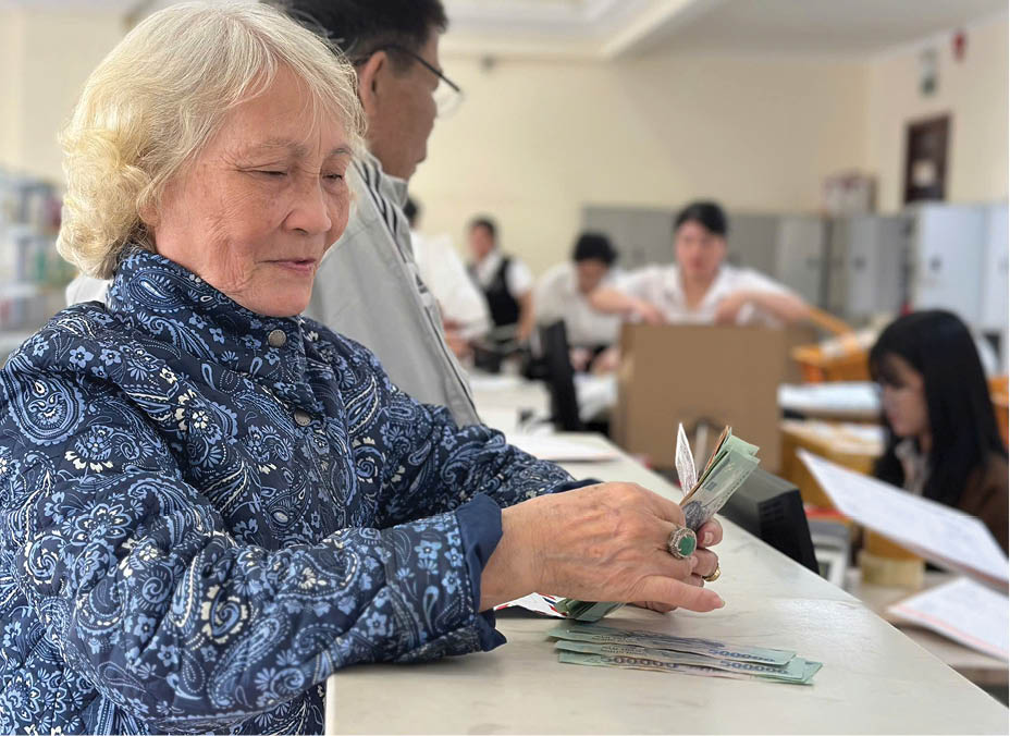 Đa dạng hình thức chi trả lương hưu