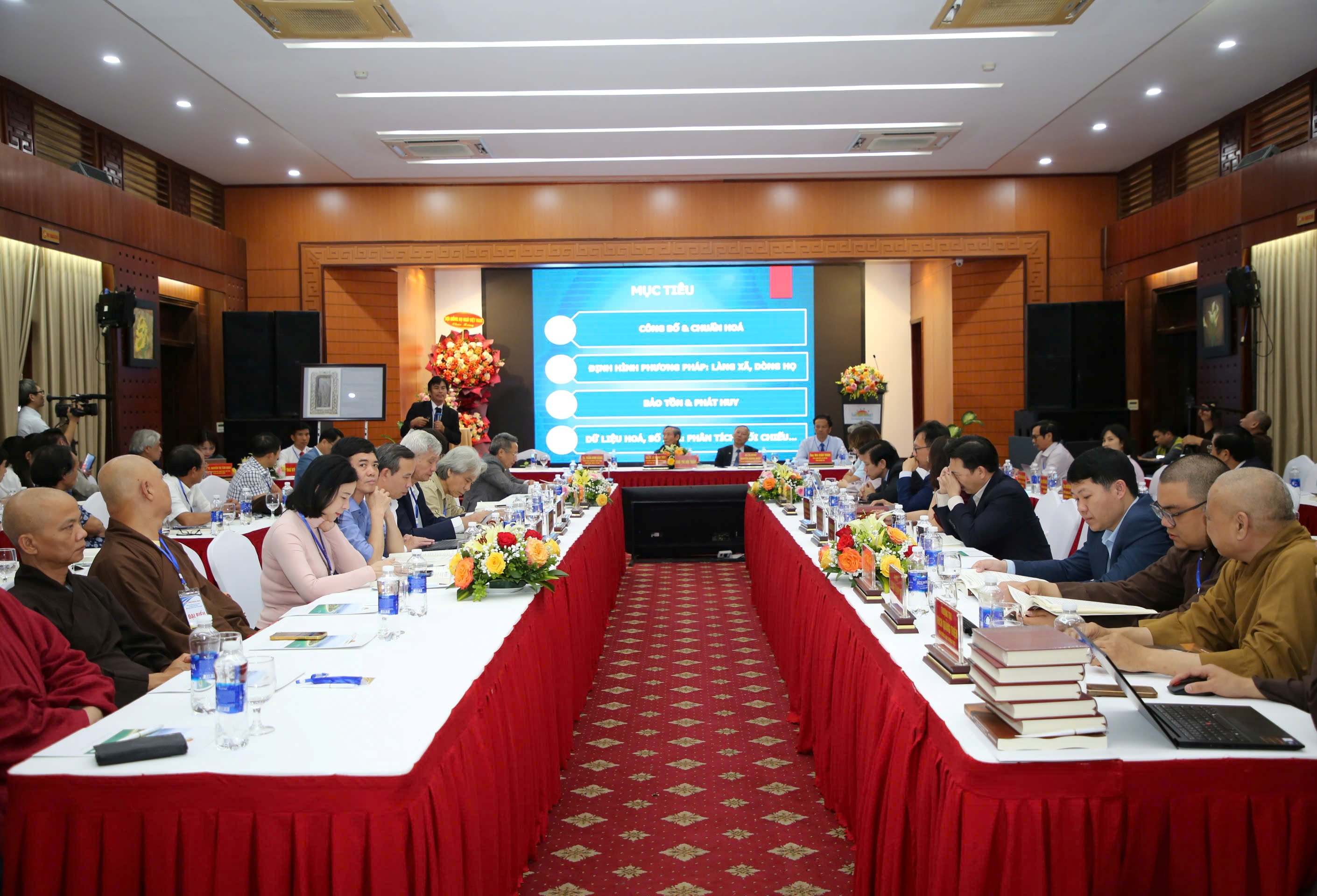 Làm sáng tỏ thời kỳ Tây Sơn từ tư liệu làng xã và dòng họ tại miền Trung