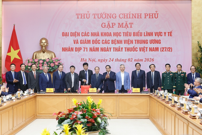 Thủ tướng Phạm Minh Chính  Giữ trọn y đức - Vững vàng y thuật - Nâng tầm y lý - Vượt qua nghịch cảnh - Tất cả vì dân