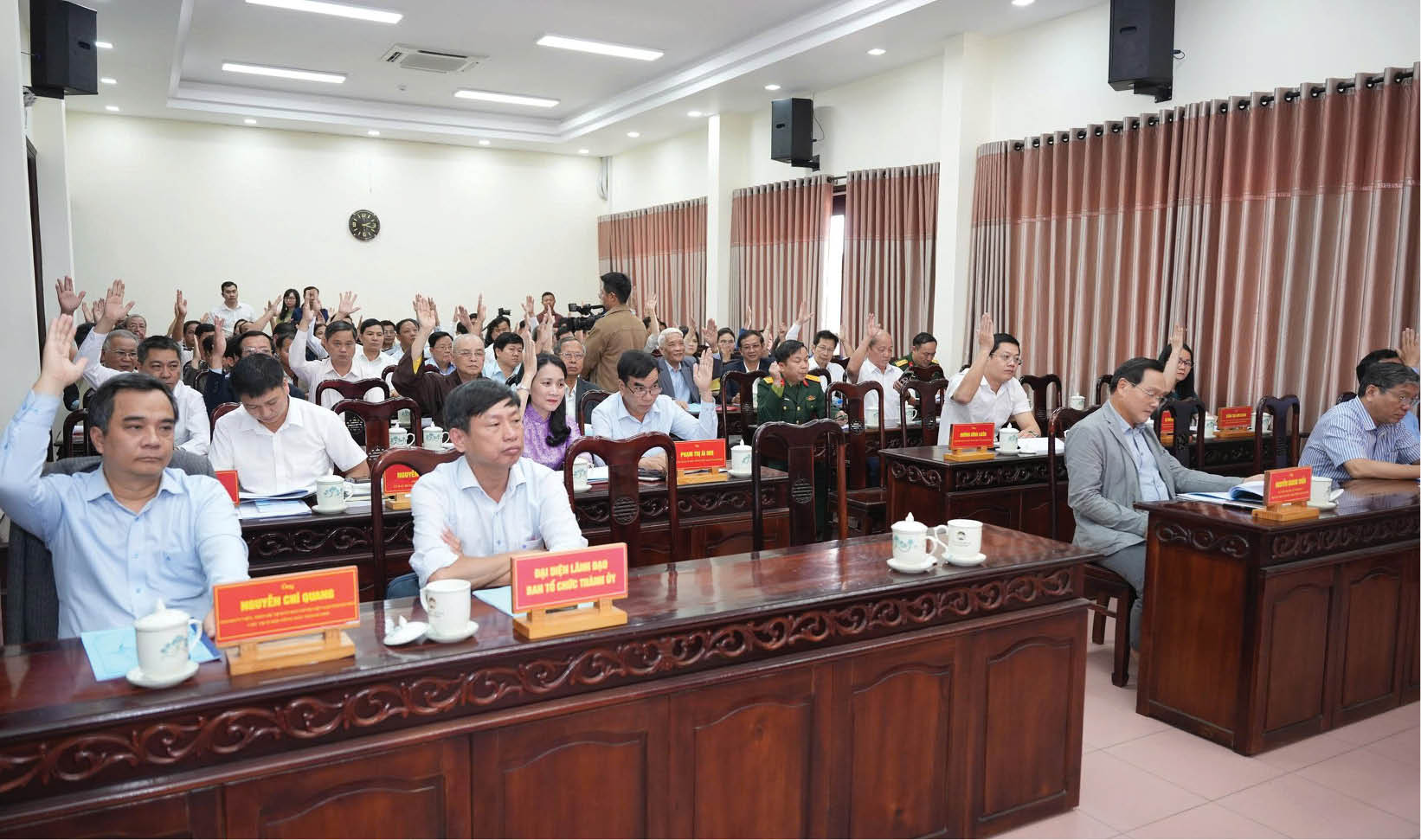 Hiệp thương lựa chọn người ứng cử tiêu biểu, xứng đáng