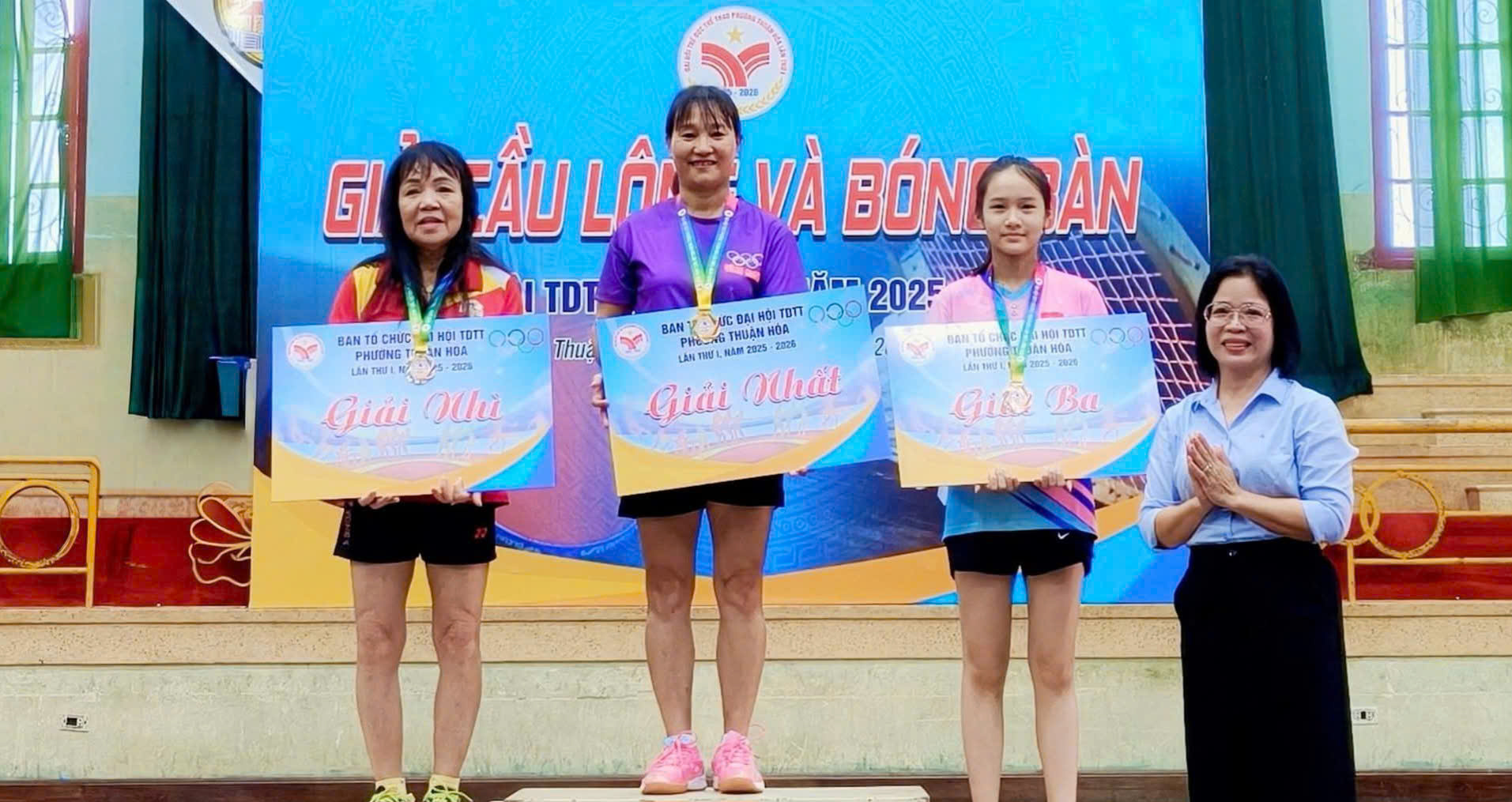 Bế mạc Giải Cầu lông - Bóng bàn phường Thuận Hóa