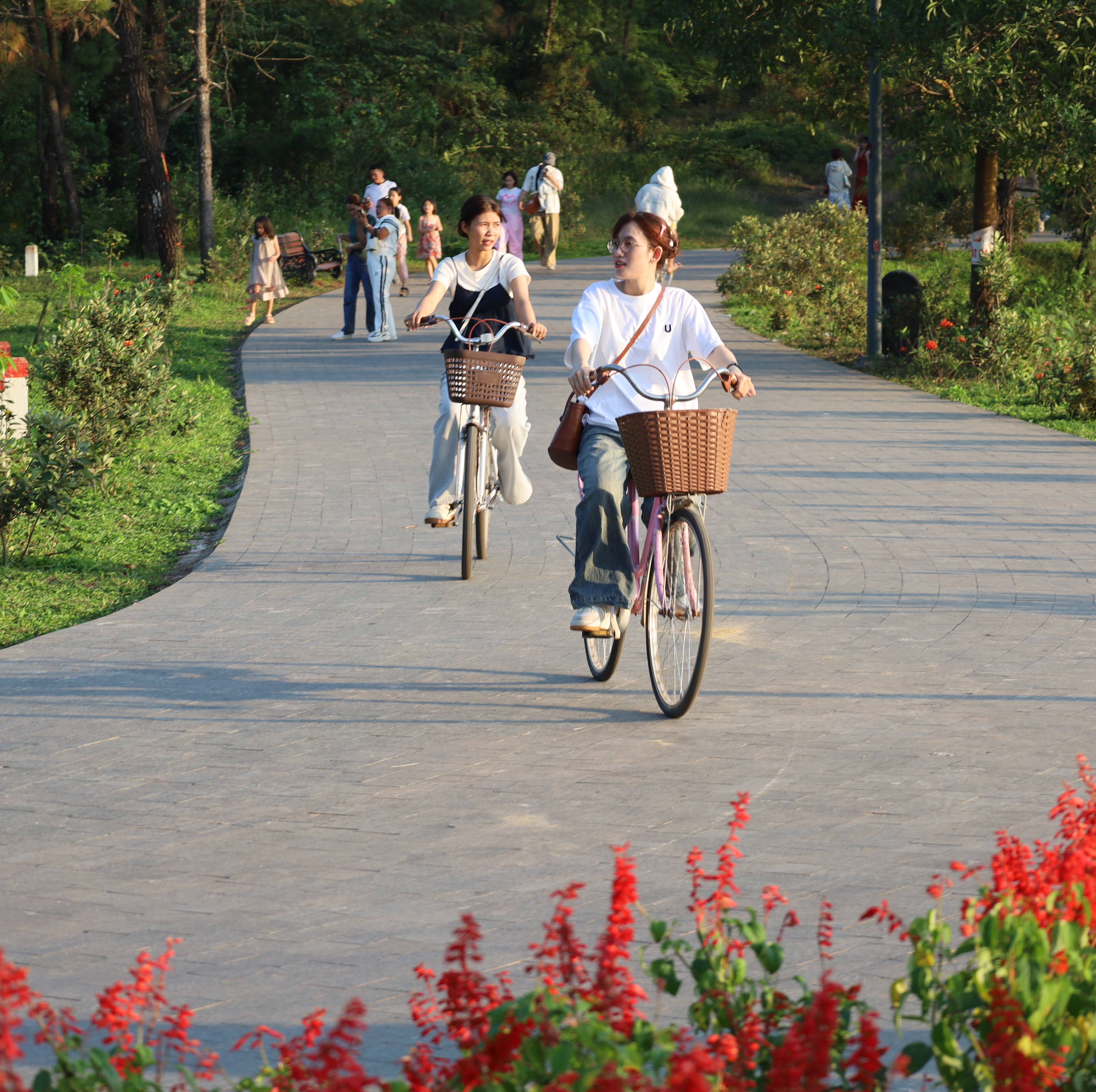 Tổng thu du lịch 2 tháng đầu năm ở Huế tăng gần 99