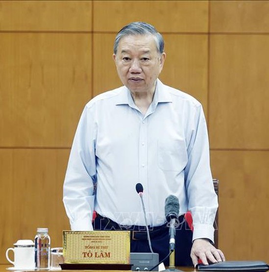 Tiếp tục kiên quyết, kiên trì đấu tranh chống giặc nội xâm với tư duy, cách làm mới