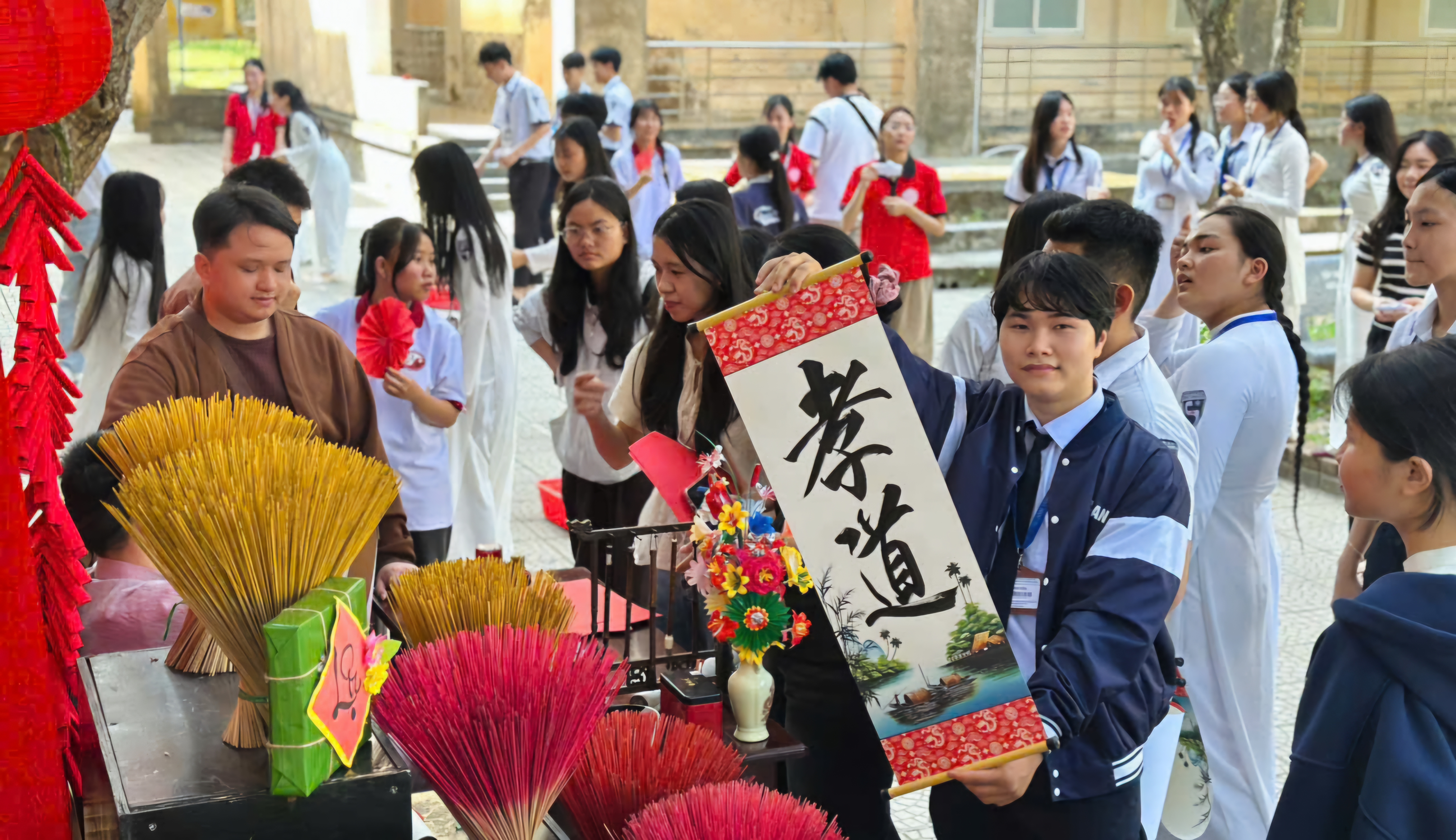 “Khai xuân cùng HUSCers - Khởi hành tri thức 2026”