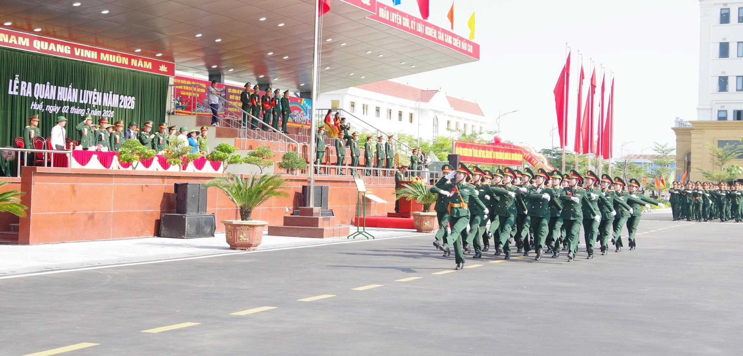 Lực lượng vũ trang thành phố Huế quyết tâm ra quân quyết thắng