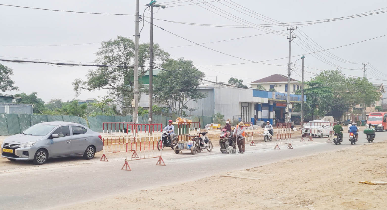 Tháo gỡ vướng mắc, đẩy nhanh tiến độ thi công đường Nguyễn Gia Thiều
